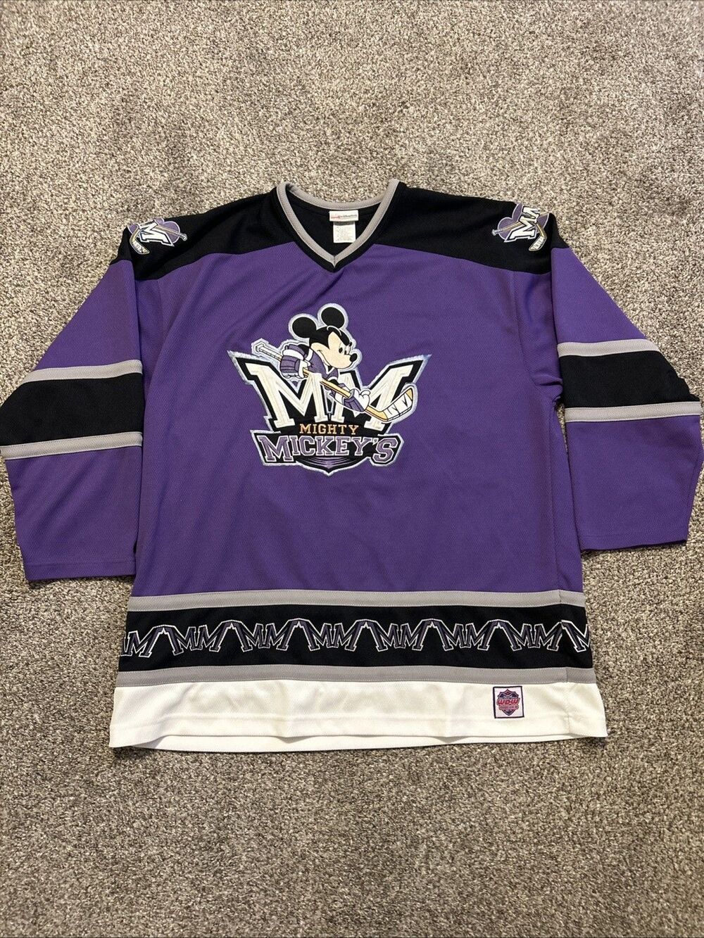 Walt Disney World Mickey Mouse Hockey Jersey Purple Black White XL Unisex Youth